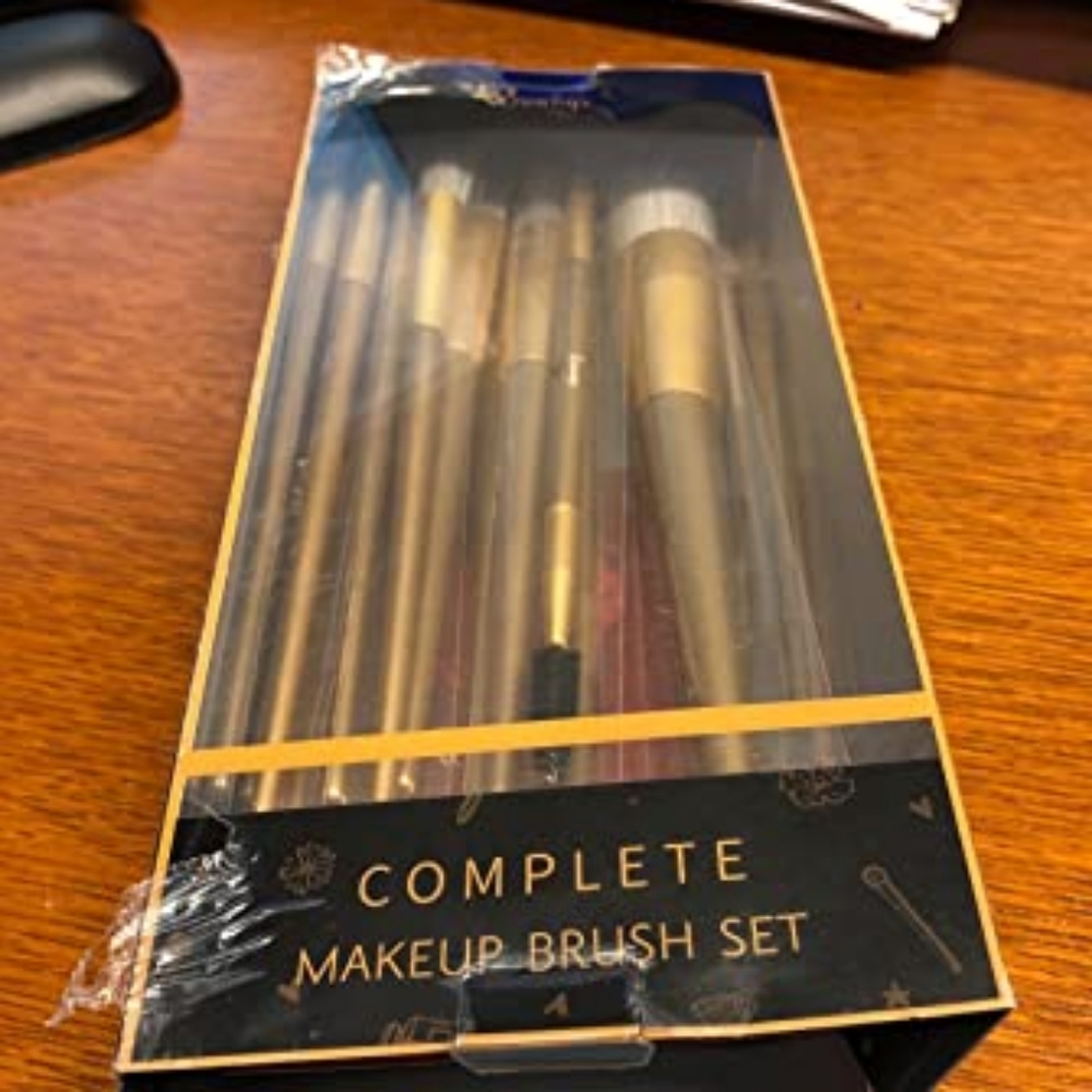 14 PCS Concealer Powder Liquid Foundation Blush Brushes Premium Synthetic Eyebro